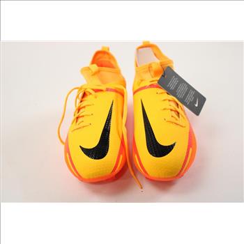 Nike Jr Phantom Cleats, Size 6y