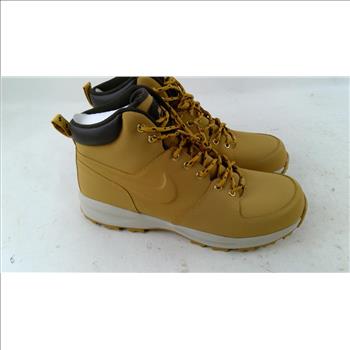 Nike Manoa Boots Size 13