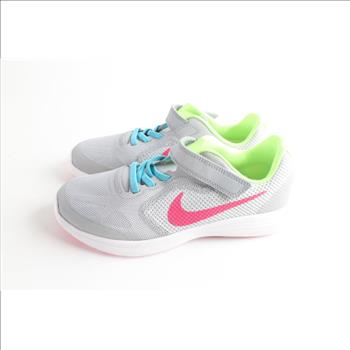 Nike Revolution 3 Girls Shoes, Size 3Y