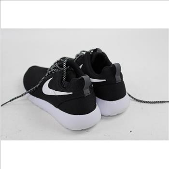 Nike Roshe One Athletic Shoes, Women's Size 6.5