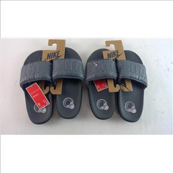 Nike Slides Size 9, 2 Pieces