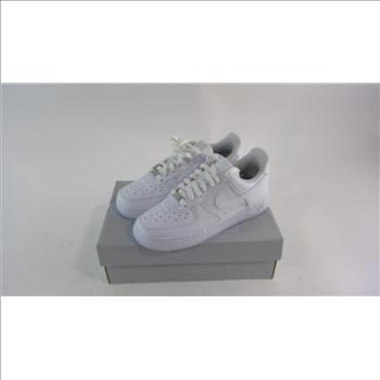 Nike Womans Shoes, Size 6