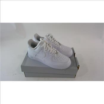 Nike Womans Shoes, Size 6