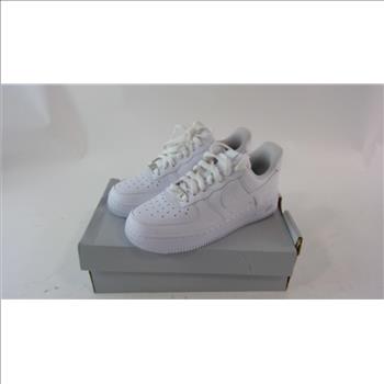 Nike Womans Shoes, Size 6