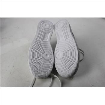 Nike Women's Air Force 1 '07, Size 9