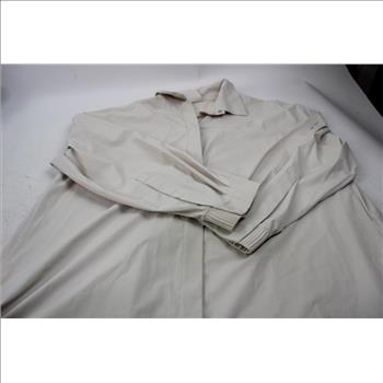 Nike Women's Dri-Fit Button Up Shirt, Size M