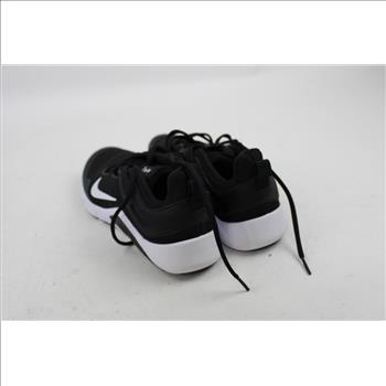 Nike Women's Legend Essential Sneaker, Black, Size 8.5