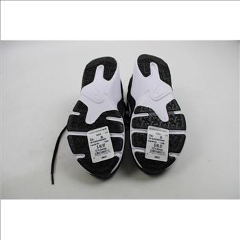 Nike Women's Legend Essential Sneaker, Black, Size 8.5