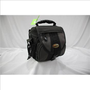 NIKON D3000 Camera And Lens