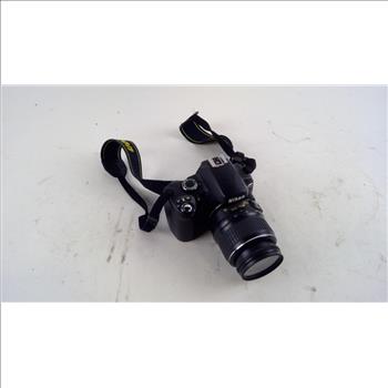 Nikon D40 SLR Camera