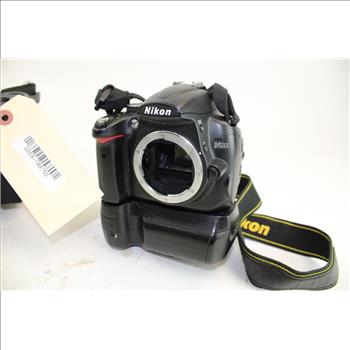 Nikon D5000  Digital SLR Camera