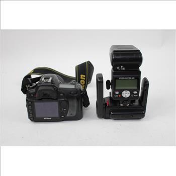 Nikon D8 Digital Camera, Sold For Parts And Accs In Hard Case