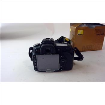 Nikon D90 Digital Camera