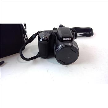 Nikon Digital Camera With Bag