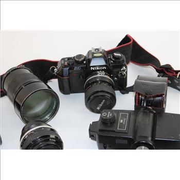 Nikon N2000 SLR Camera