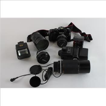 Nikon N2000 SLR Camera