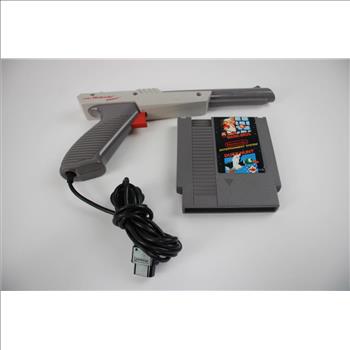 Nintendo 1985 Zapper Light Gun And Super Marios Bros.Duck Hunt Video Game, 2 Pieces