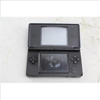 Nintendo DS Lite & Nintendo Gameboy Advance SP Gaming Systems; 2 Pieces