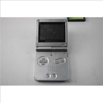 Nintendo Portable Gaming Systems Lot, 2 Pieces