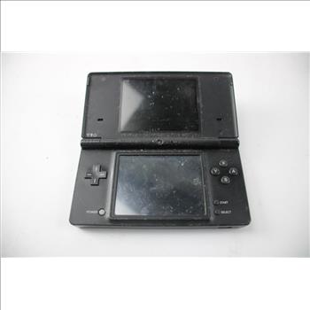 Nintendo Portable Gaming Systems Lot, 2 Pieces