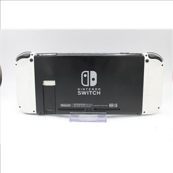 Nintendo Switch (Damaged Screen)