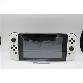 Nintendo Switch (Damaged Screen)