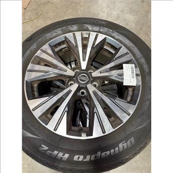 Nissan 18 Inch Stock Wheels (3)