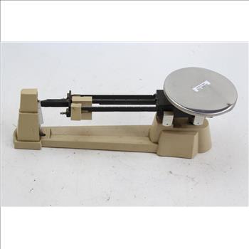 Ohaus Triple Beam Balance 700 Series 2610g Scale
