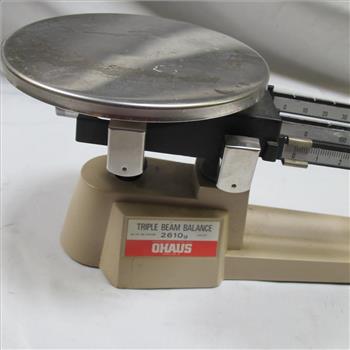 Ohaus Triple Beam Balance Scale 2610g
