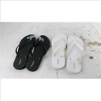 Old Navy Flip Flops Size 8 2 Pieces