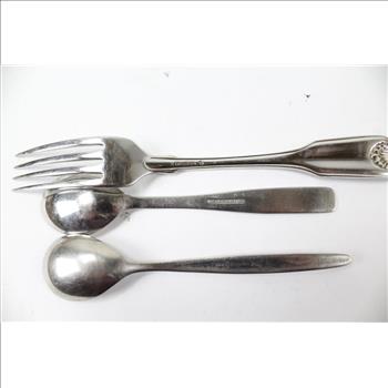 Oneida Classic Shell Flatware, 30+ Items