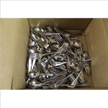 Oneida Classic Shell Flatware, 30+ Items