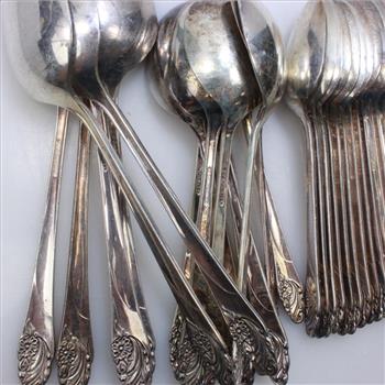 Oneida Vintage 1950s Community Plate Evening Star Pattern Spoons - 35 Pieces