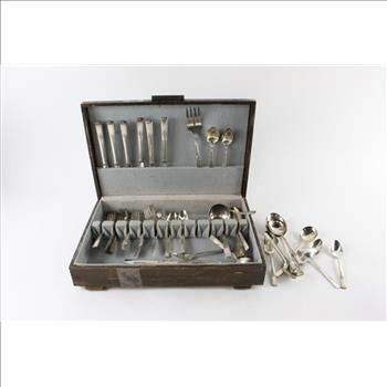 Oneida W.M. Rogers AA Heavy Flatware Set