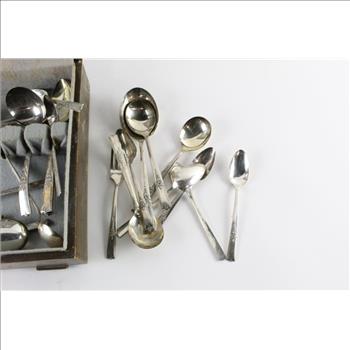 Oneida W.M. Rogers AA Heavy Flatware Set