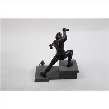 Onn. DVD Player, Garmin GPS Monitor, Roku Tv Remote, 3+ Pieces