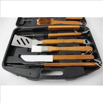 Outdoors Wood-Handle Barbecue Grilling Set