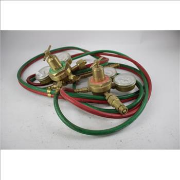 Oxygen Regulator With Gage, 2 Pieces