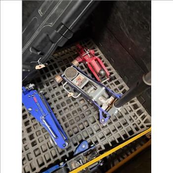 PALLET NOT INCLUDED - Car Jacks And More