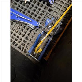 PALLET NOT INCLUDED - Car Jacks And More