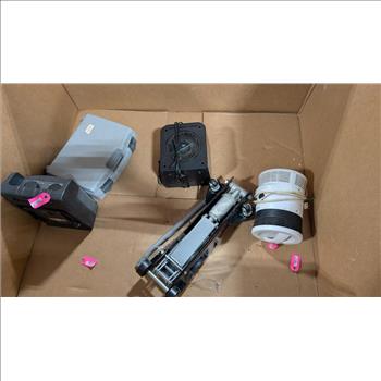 Pallet Of Car Jack Nd More 5 Pieces