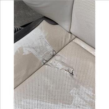 Pallet Of Chrysler 300S Car Seats And Panels