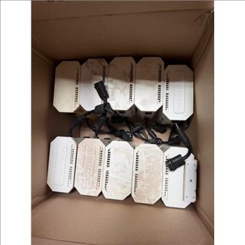 Pallet Of Grow Lights - SOLD FOR PARTS ONLY