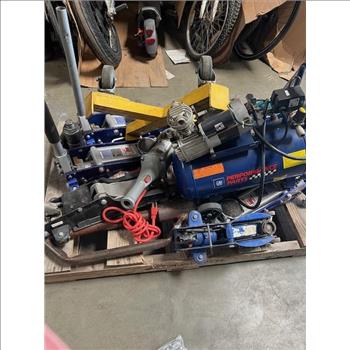 Pallet Of Tools - Ridgid Portable Pipe Threader, Makita Saw, And More