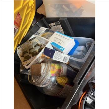 Pallet Of Used Items - ALL CONTENTS MUST BE REMOVED