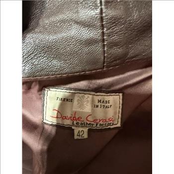 Pallet Of Used Items - ALL CONTENTS MUST BE REMOVED