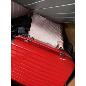 Pallet Of Used Suitcases And Bags