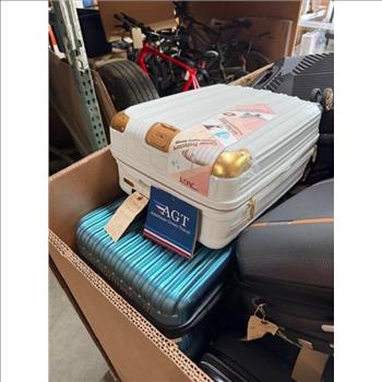 Pallet Of Used Suitcases And Bags