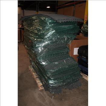 Pallet Plastic Grid Vented Snap Together Flooring. 10