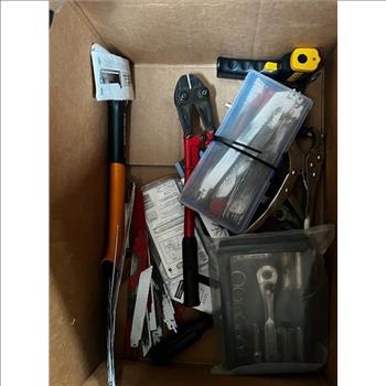 Pallet With 100+ Tools